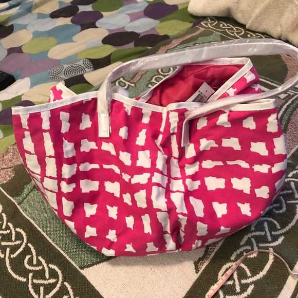 NWT Saks Fifth Ave Pink and White Bubble Bag - Picture 9 of 11